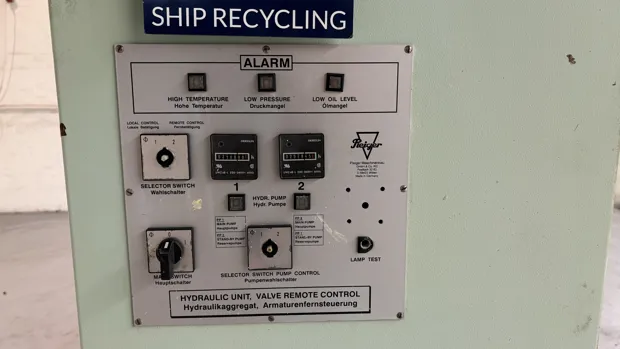 Image 5 of 7 - HS306