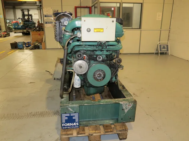 Image 2 of 10 - Volvo Penta