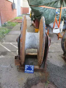Trawl winch
