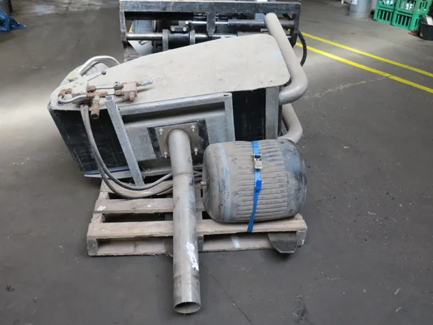 Image 1 of 6 - No plate