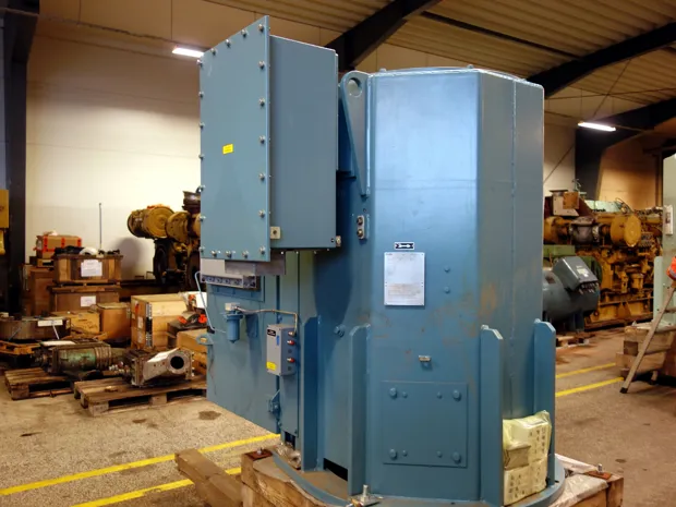 Image 2 of 3 - ABB - AMA 450L 8L VAFMH