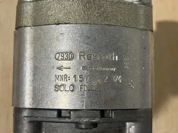 Image 5 of 6 - HP1004