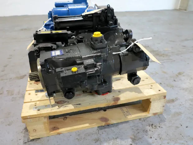 Image 1 of 2 - HP895