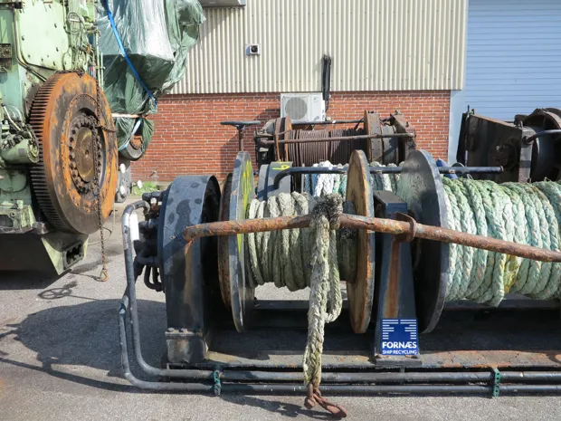 Image 3 of 8 - Trawl winch