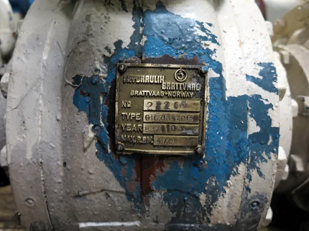 Image 2 of 2 - Brattvaag - G16-109-016 Counter clockwise