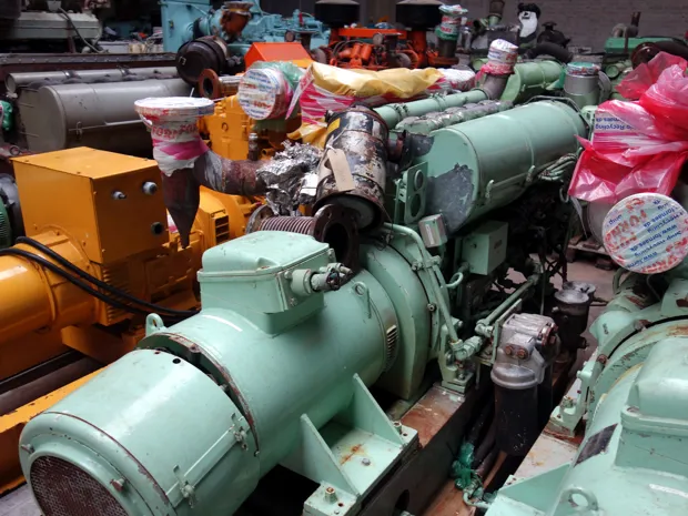 Image 1 of 3 - Deutz