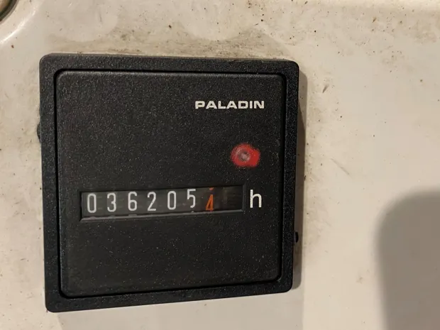 Image 11 of 11 - Iveco