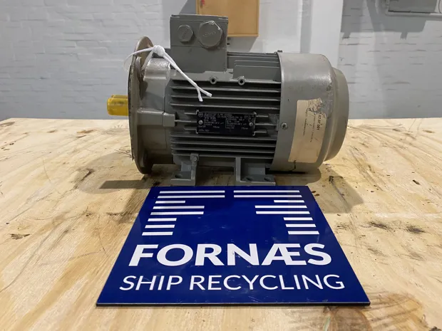 Image 1 of 5 - MEZ - 7AA90S04