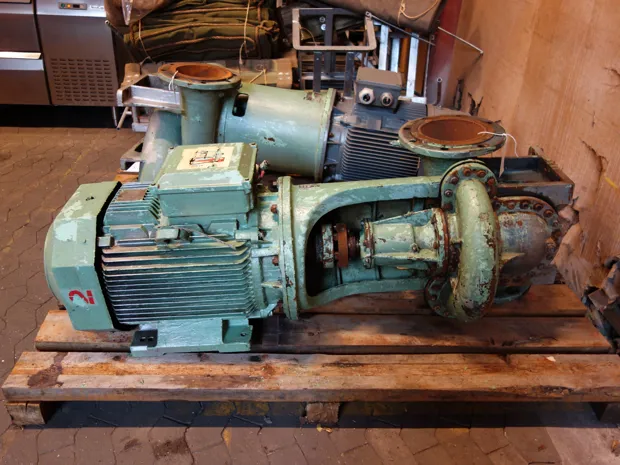 Image 1 of 3 - Heinrich Behrens - VNF7/300