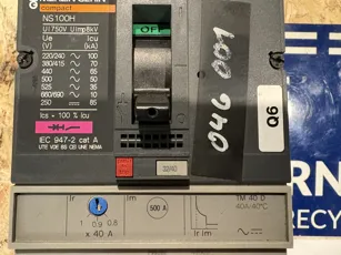 MERLIN GERIN - NS100H