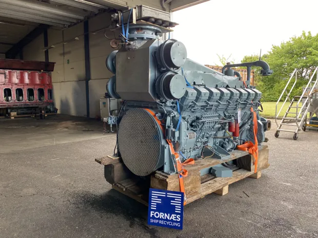 Image 5 of 7 - Mitsubishi - S16R