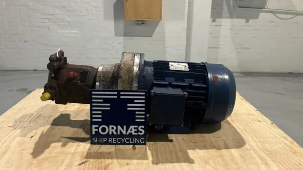 Image 5 of 9 - HP993