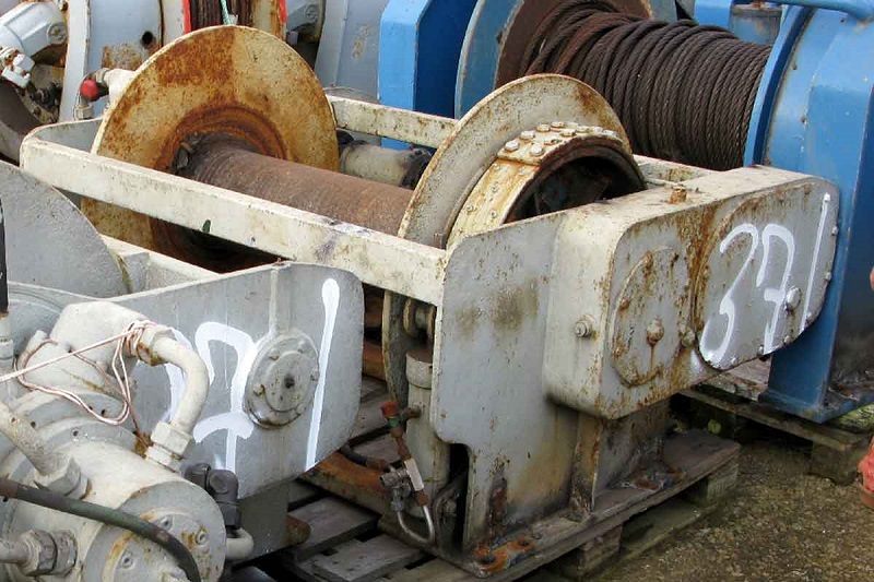 Split winch