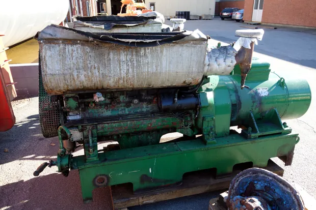 Image 2 of 4 - Deutz