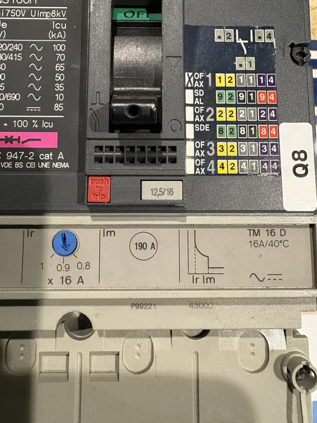 Image 2 of 4 - MERLIN GERIN - NS100H