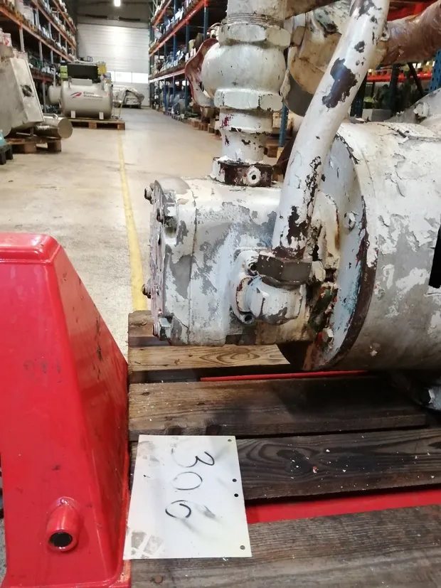 Image 2 of 10 - HP306