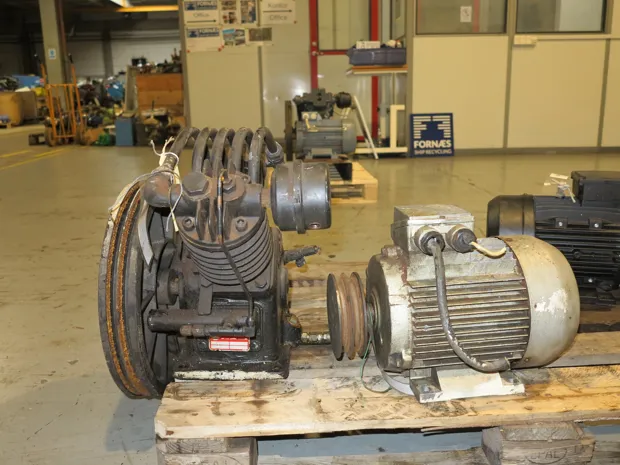 Image 4 of 6 - Espholin/Stenhøj - H2