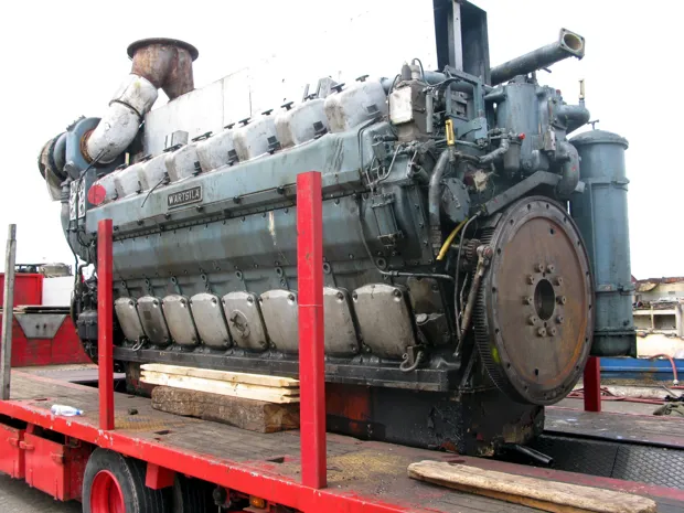 Image 1 of 5 - Wärtsilä - 16V 22B