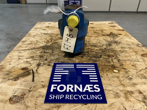 Image 4 of 5 - Farey Arlon LTD - 372A-1N50-BL110