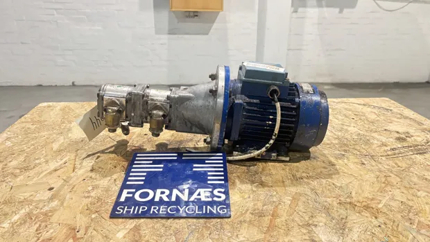 Image 4 of 9 - HP1044