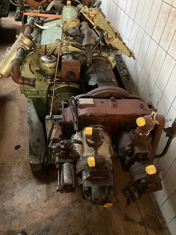 Image 4 of 8 - Guascor - RV 300