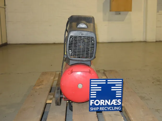 Image 3 of 6 - Qucomp - 2.5 H.P