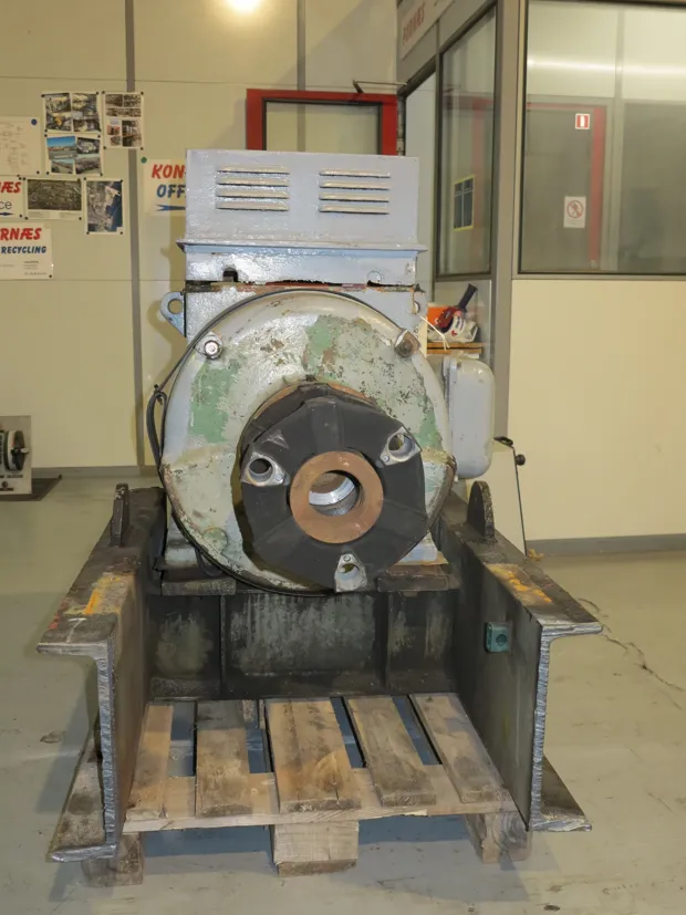 Image 2 of 6 - Indar - 280-L