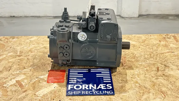 Image 3 of 10 - HP1025