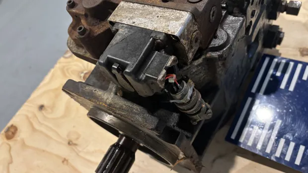 Image 4 of 12 - HP982