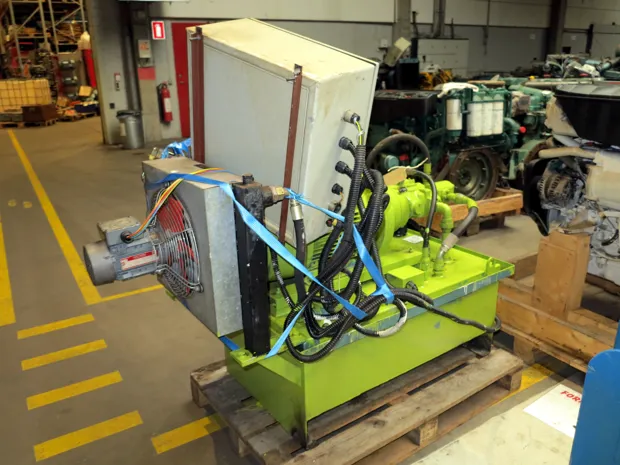 Image 2 of 4 - HS232