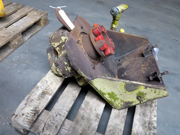 Image 1 of 5 - Calzoni - MR700N6