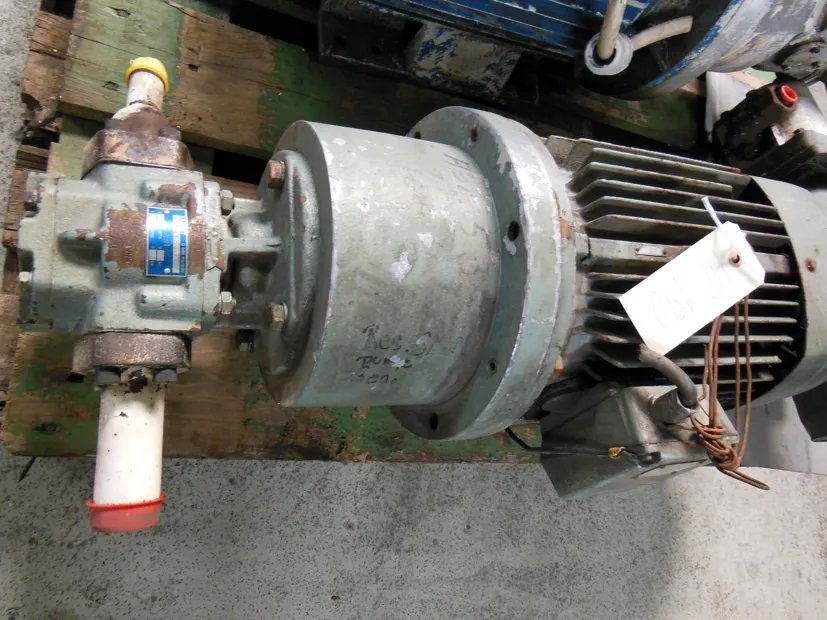 Image 2 of 4 - HP190