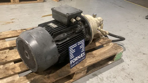 Image 4 of 6 - HP945