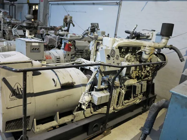 Image 3 of 8 - Mercedes