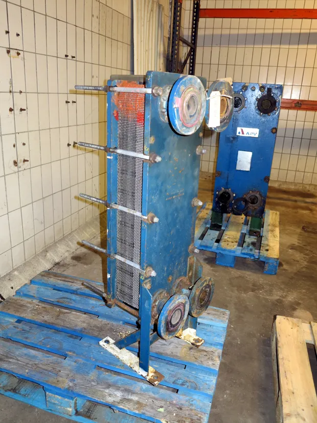 Image 2 of 2 - no plate