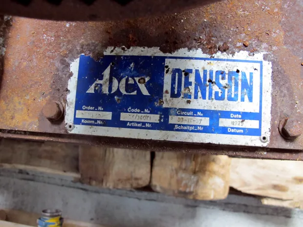 Image 11 of 15 - HS73