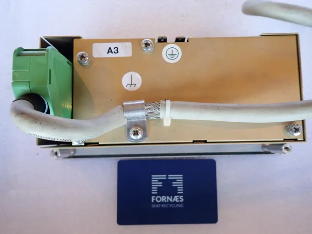 Image 3 of 3 - Anschütz - Digital Repeater Compass