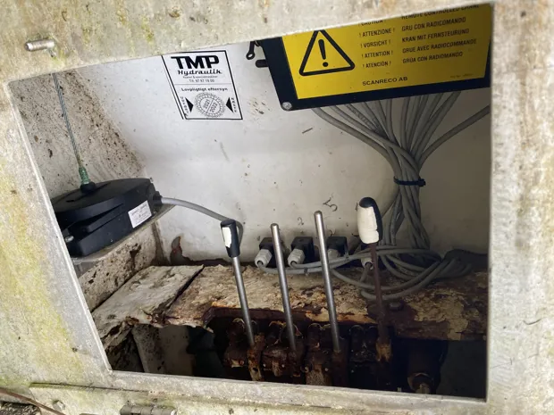 Image 8 of 9 - TMP - No plate