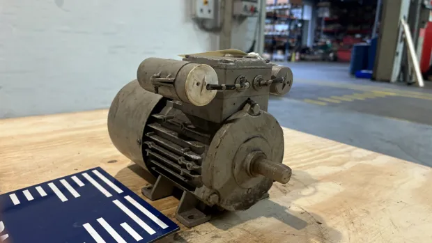 Image 5 of 8 - Lönne  - HUD 0708/1098008-046-3