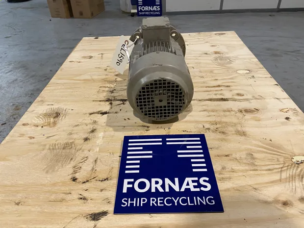 Image 4 of 5 - MEZ - 7AA90S04