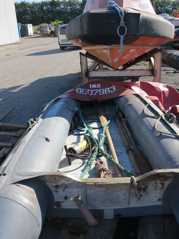 Image 5 of 5 - Inflatable boat