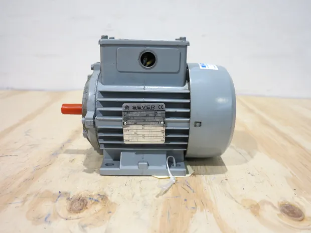 Image 1 of 4 - Server - 1.ZK 71 A-6