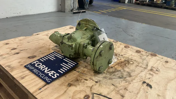 Image 6 of 9 - Kracht - KF4/150G20B P0B 7DP2/196