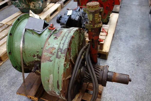 Image 2 of 3 - SCG - MF 28