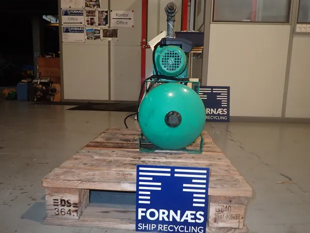 Image 3 of 5 - Marina - CAM 40/22