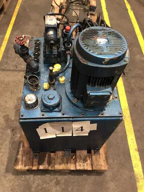 Image 1 of 8 - HS114