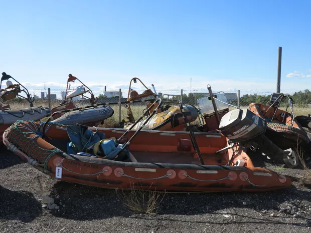 Image 2 of 4 - Mob boat type 460F