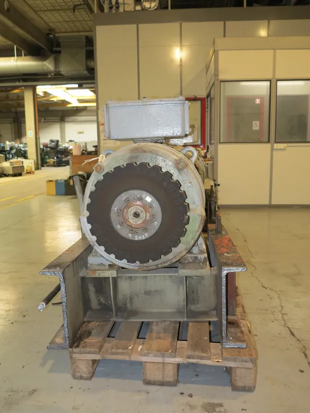 Image 2 of 5 - Indar - VN 280-L B