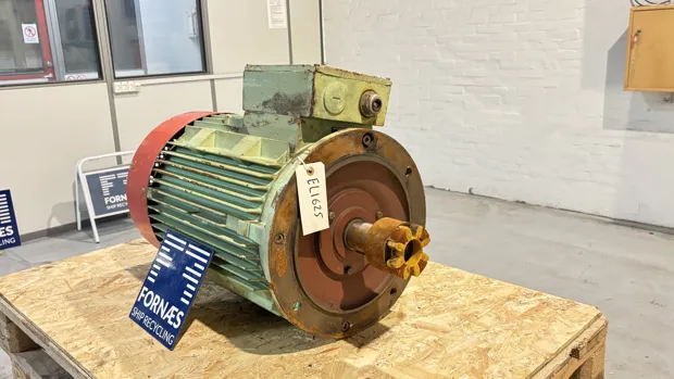 Image 3 of 8 - Lönne - VC200LK04