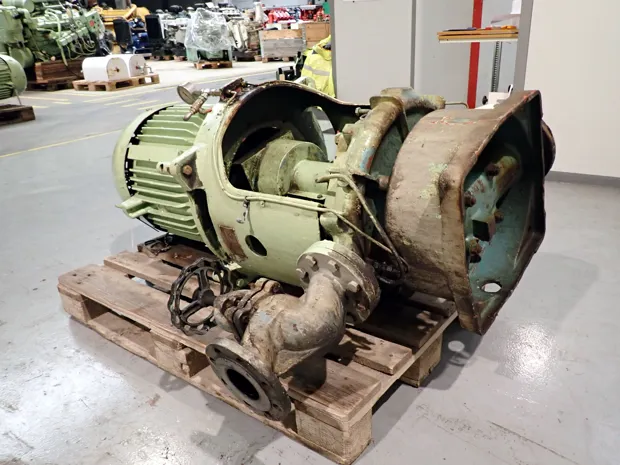 Image 3 of 5 - Hamworthy - D5 X 3VP